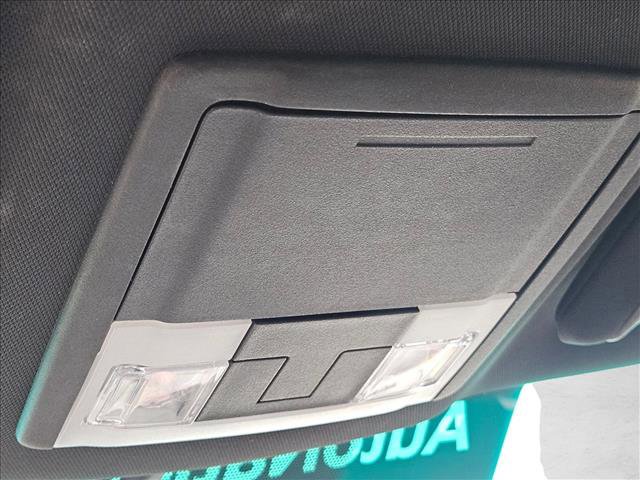 Used 2017 Ford Explorer XLT w/ Equipment Group 202A image 15