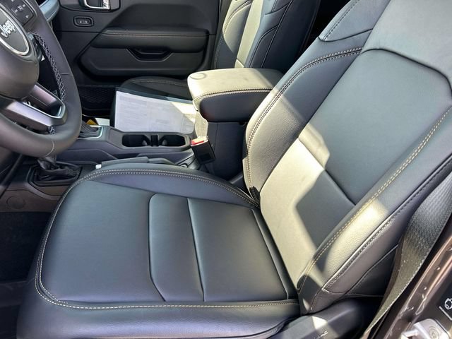 New 2026 Jeep Gladiator Mojave AWD/4WD image 20