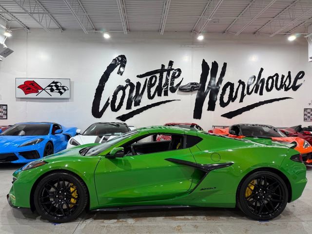 Used 2026 Chevrolet Corvette Z06 RWD image 2