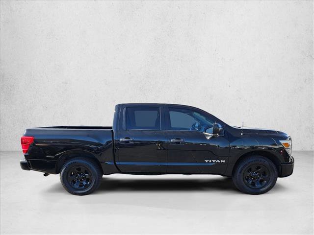 Used 2019 Nissan Titan S image 4