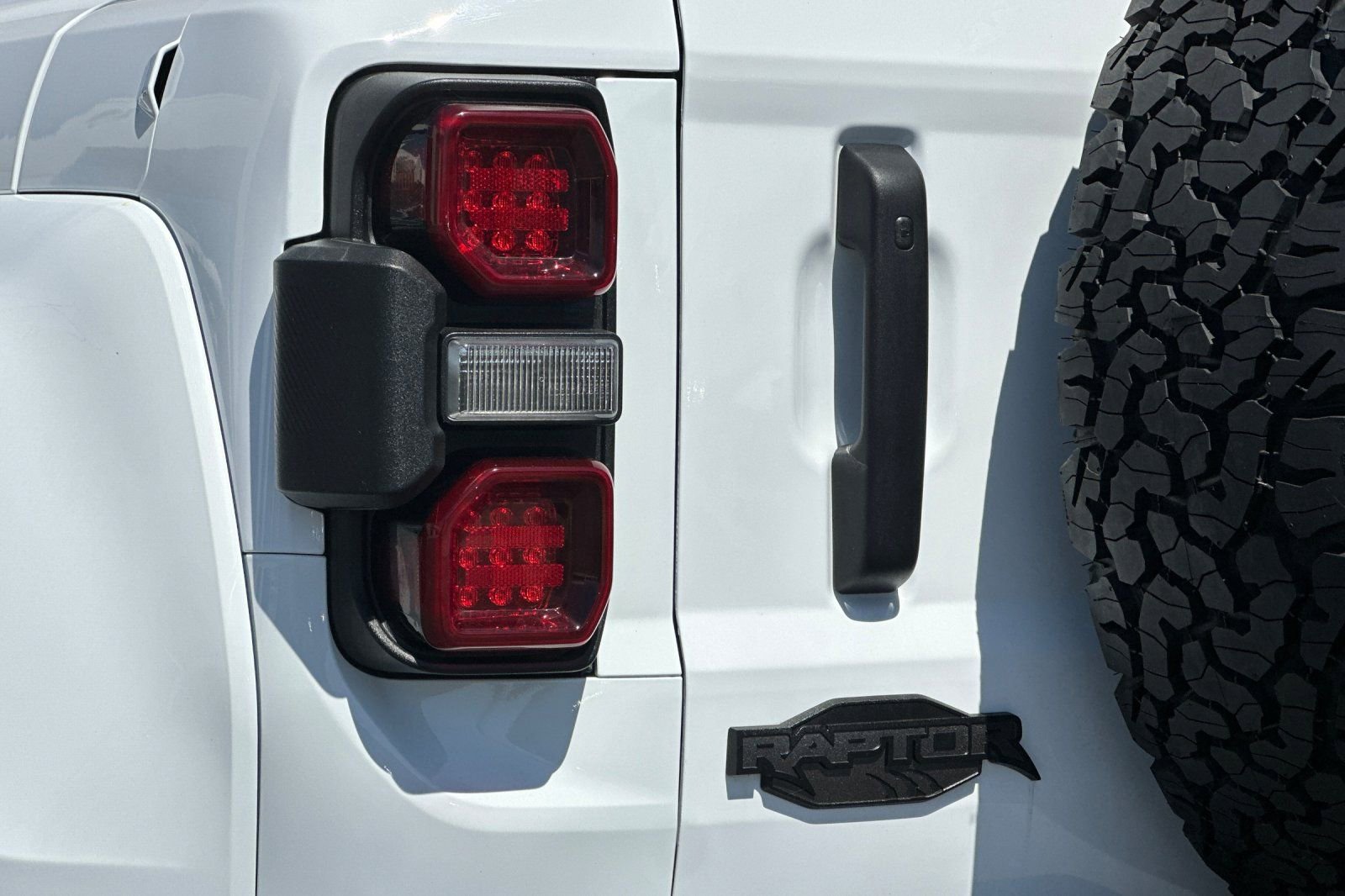 Used 2024 Ford Bronco Raptor w/ Interior Carbon Fiber Pack 6 image 34