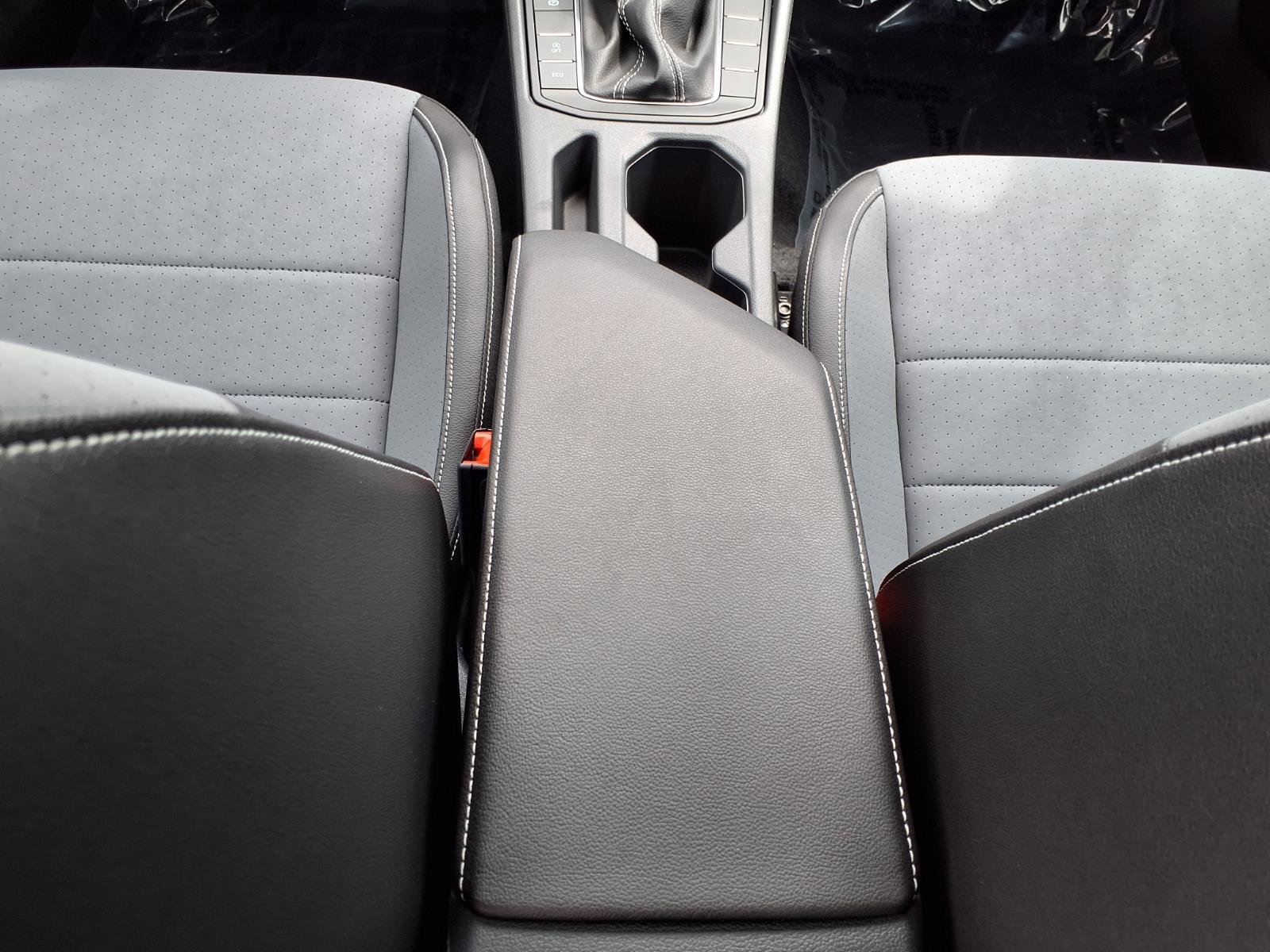 New 2026 Volkswagen Jetta SE image 14