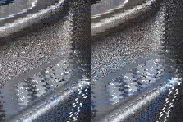 Used 2021 GMC Sierra 1500 AT4 image 21