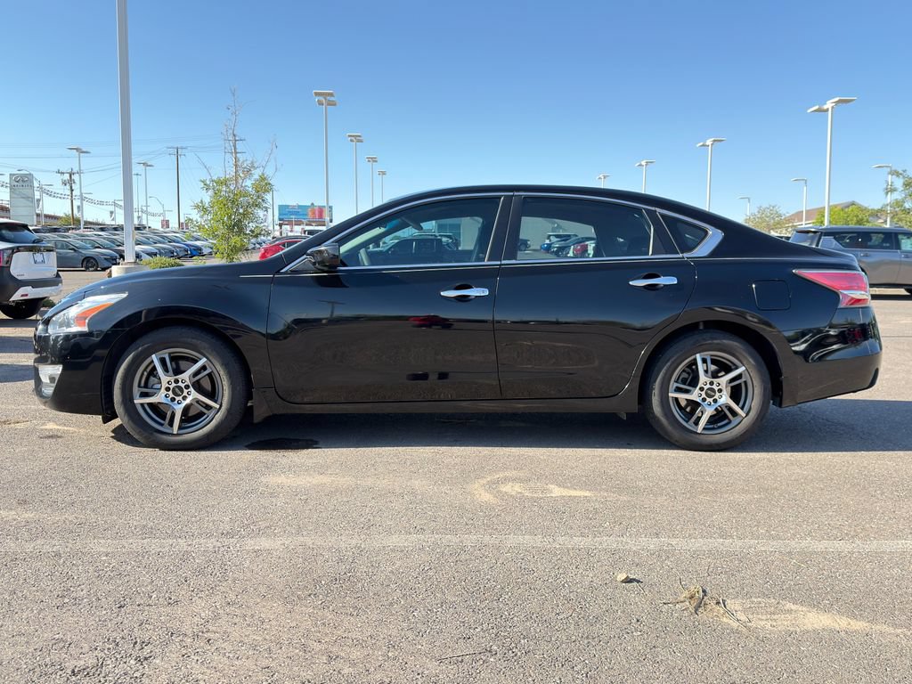 Used 2015 Nissan Altima 2.5 S w/ Power Driver Seat Package FWD image 2