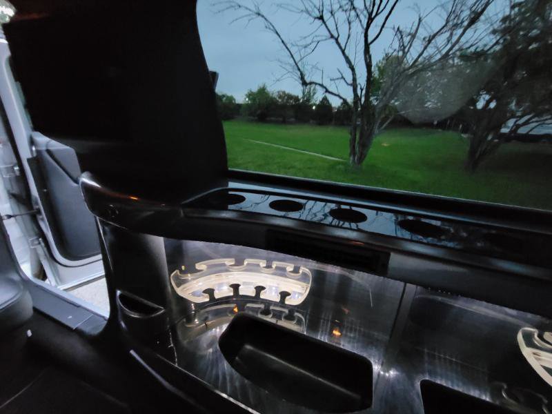 Used 2013 Lincoln MKT Limo AWD image 60