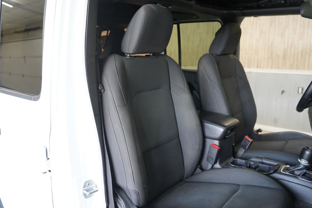 Used 2018 Jeep Wrangler Unlimited Sport S image 30