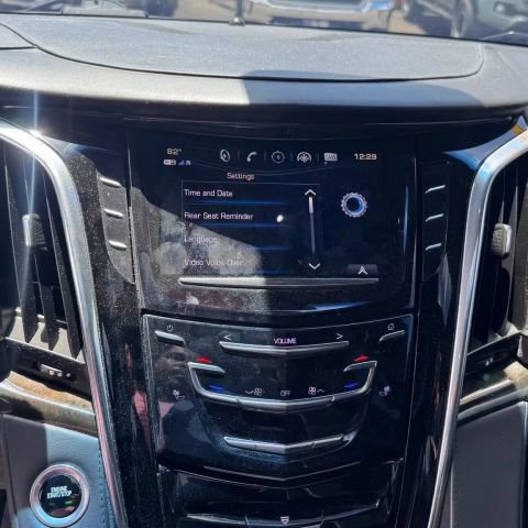 Used 2017 Cadillac Escalade ESV Platinum AWD/4WD image 14