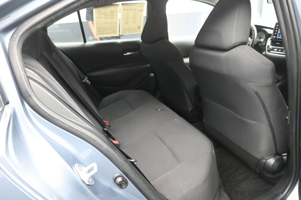 Used 2021 Toyota Corolla LE w/ LE Convenience Package FWD image 23