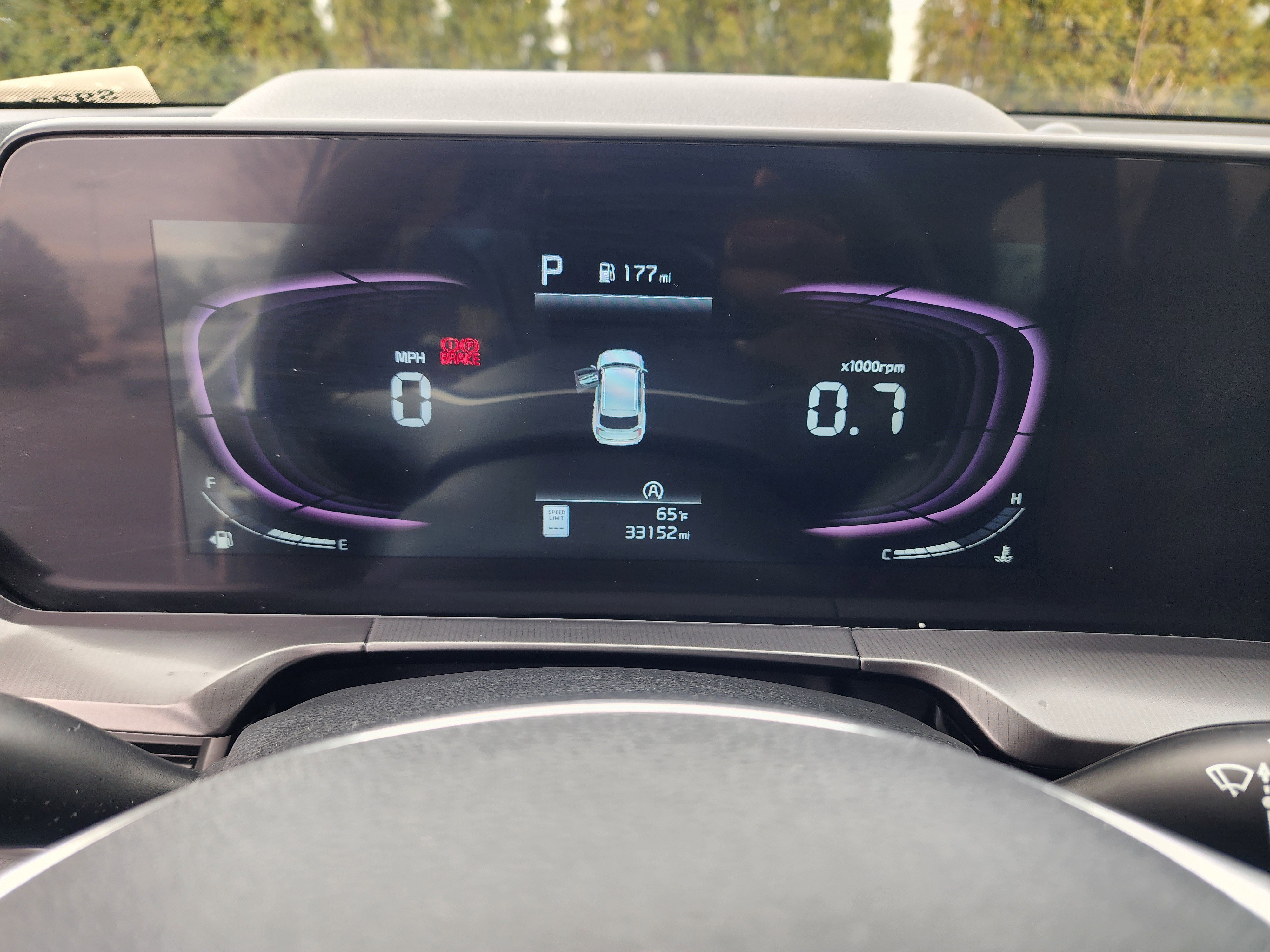 Used 2024 Kia Telluride LX image 29