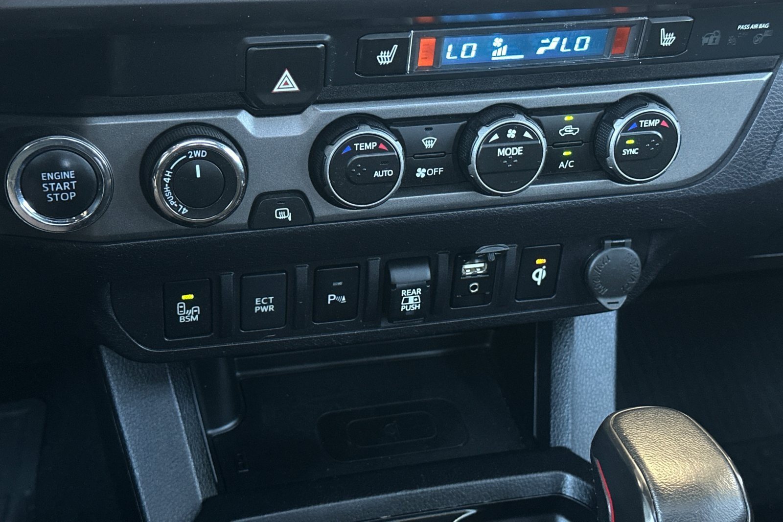 Certified 2019 Toyota Tacoma TRD Pro w/ Desert Air Intake Package AWD/4WD image 19