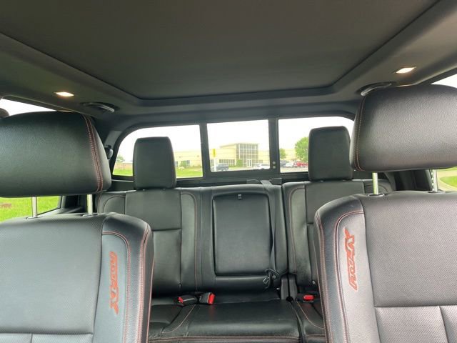 Used 2021 Nissan Titan PRO-4X w/ Pro-4x Convenience Package AWD/4WD image 13