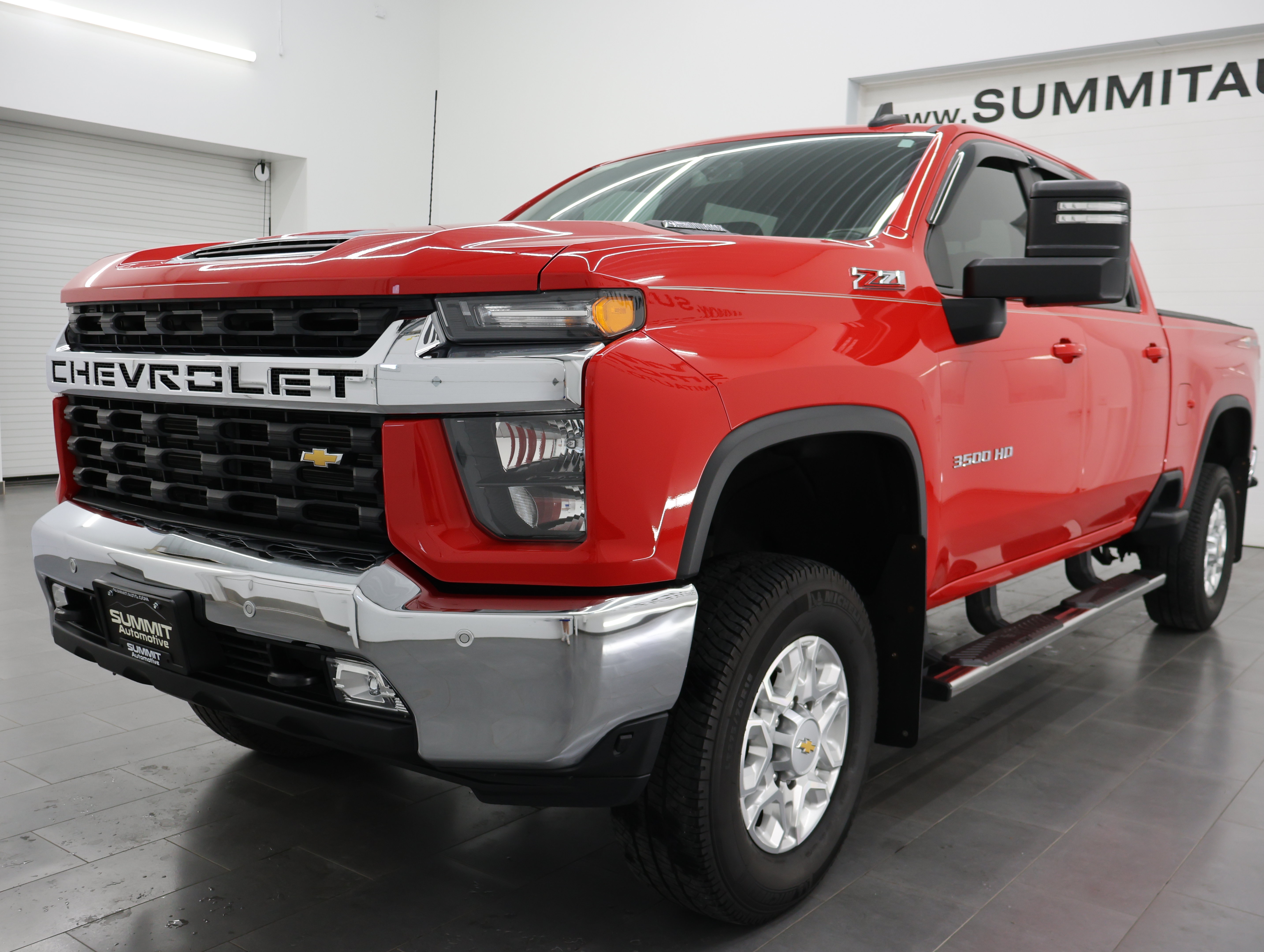 Used 2023 Chevrolet Silverado 3500 LT w/ All Star Edition AWD/4WD image 7
