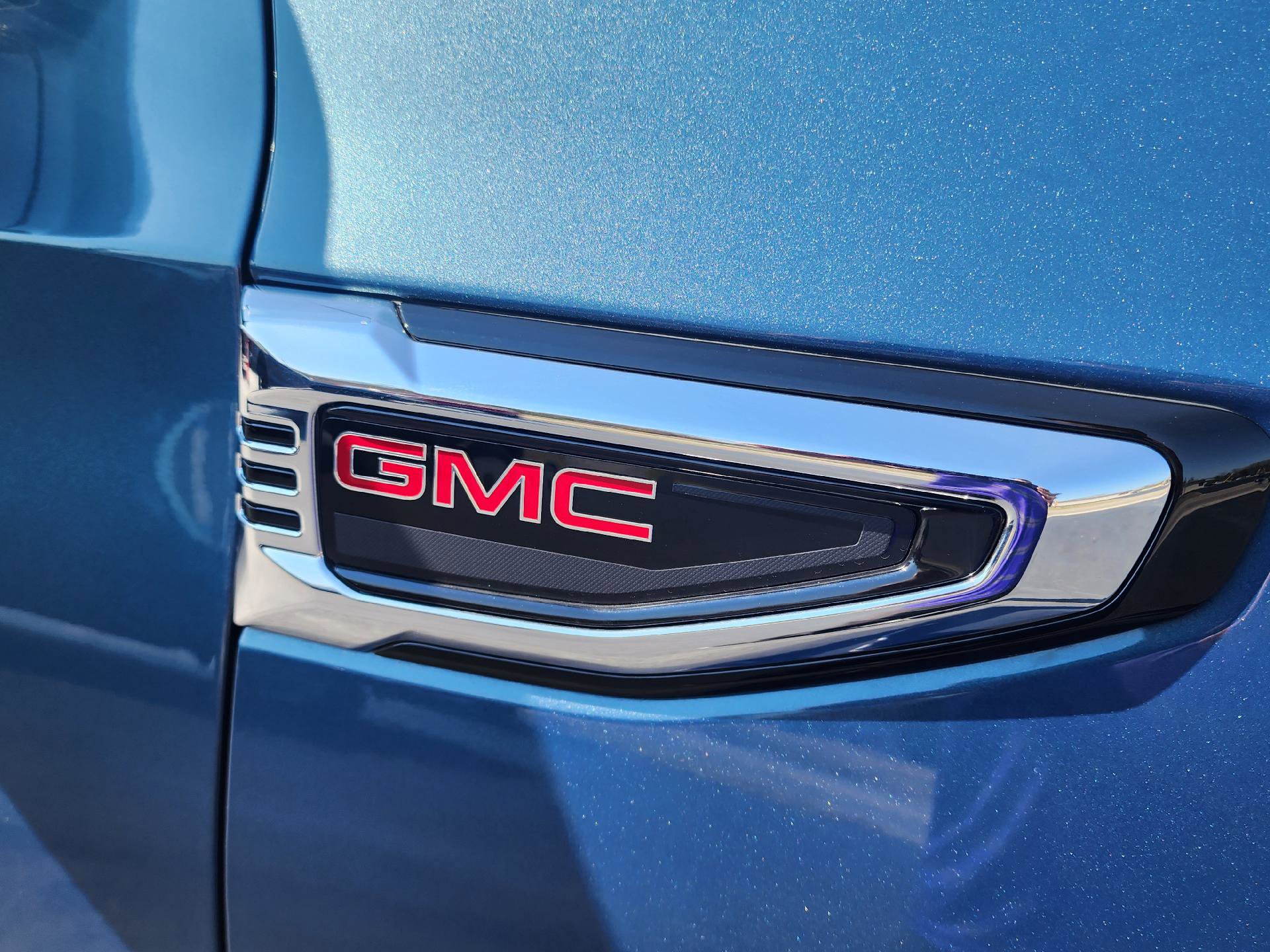 Used 2025 GMC Yukon Elevation AWD/4WD image 19
