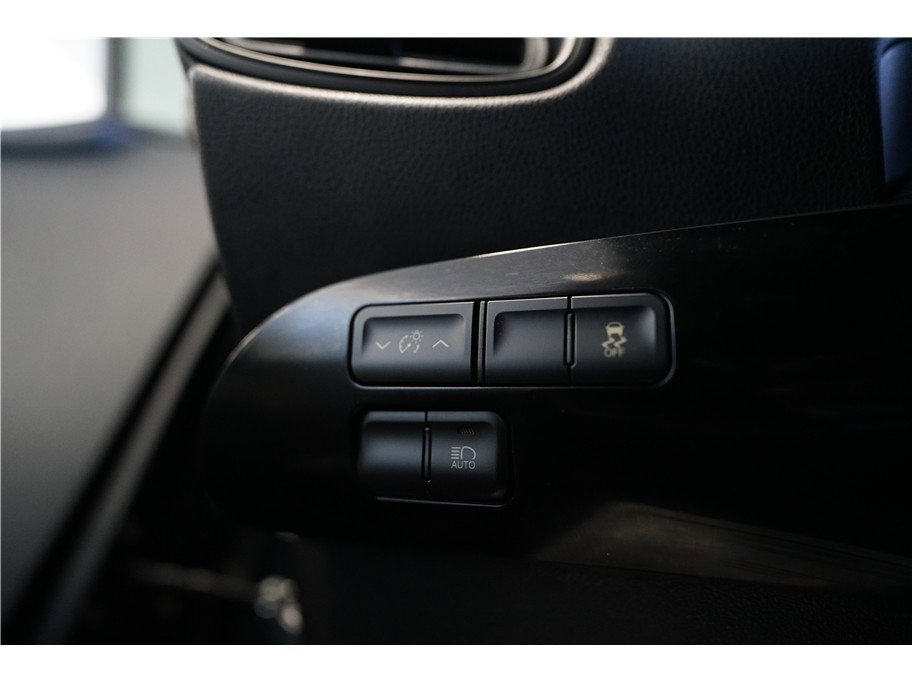 Used 2017 Toyota Prius Two image 17