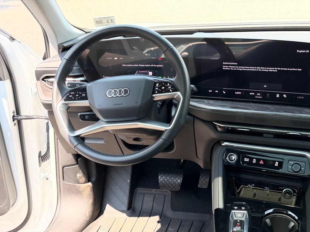 Used 2025 Audi Q5 Premium w/ Convenience Package AWD/4WD image 23