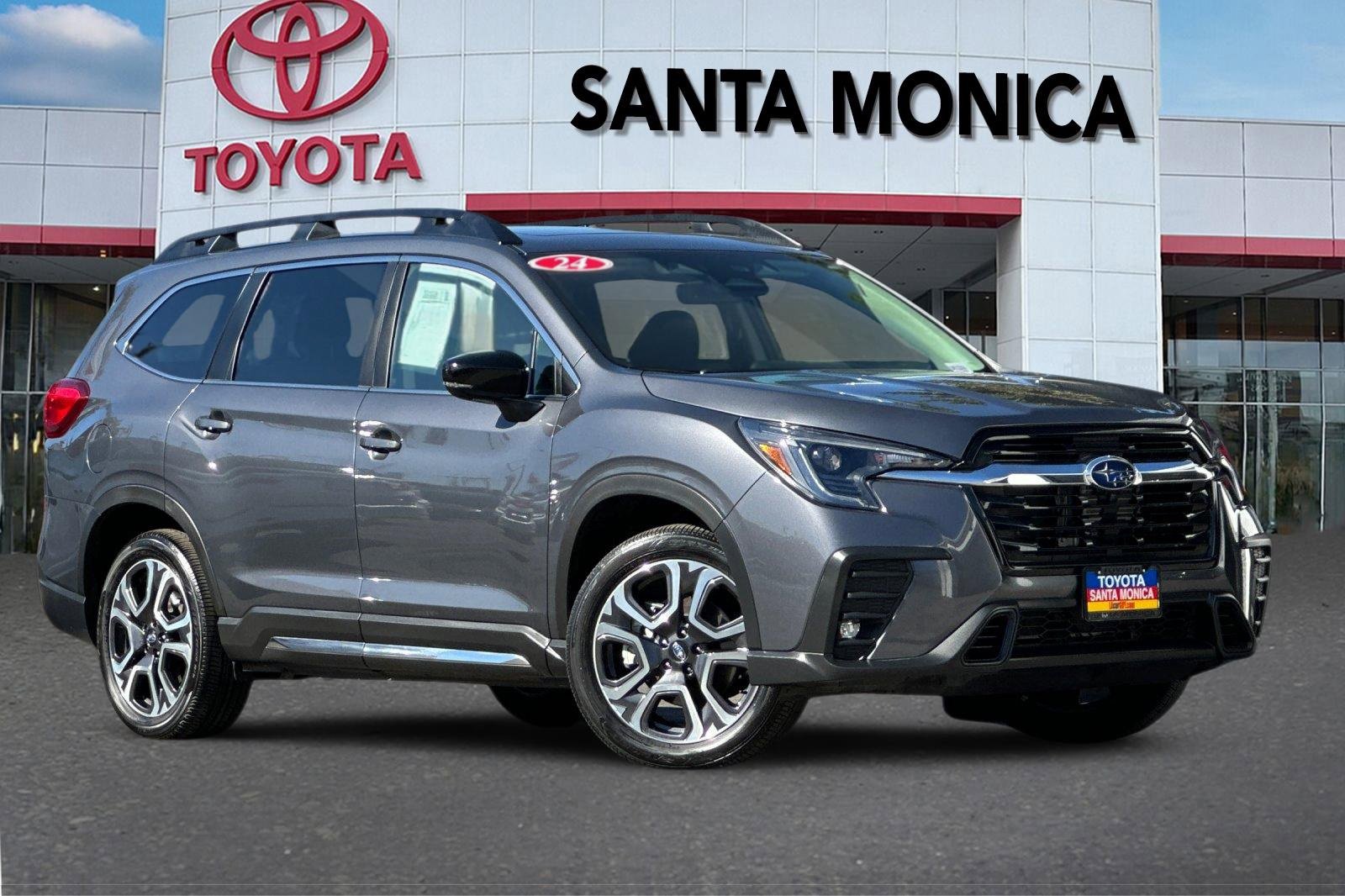 Used 2024 Subaru Ascent Limited w/ Technology Package image 1