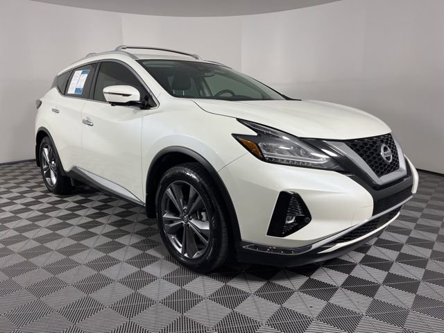 Used 2021 Nissan Murano Platinum w/ Cargo Package image 2