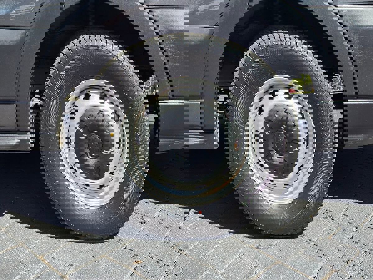 Used 2020 Ford Transit 250 Low Roof image 8