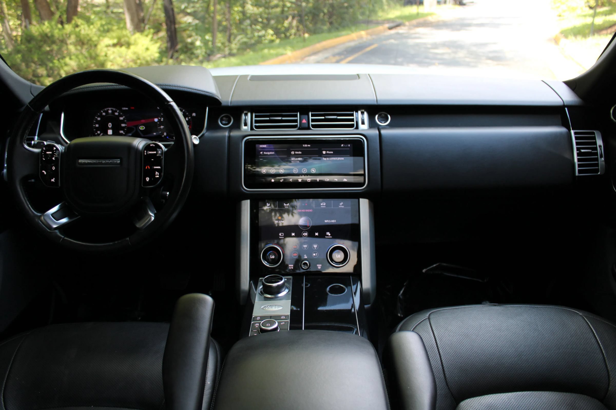 Used 2019 Land Rover Range Rover Supercharged AWD/4WD image 12