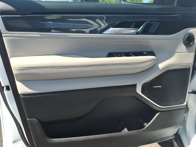 Certified 2023 Jeep Wagoneer 4WD w/ Premium Group I image 26