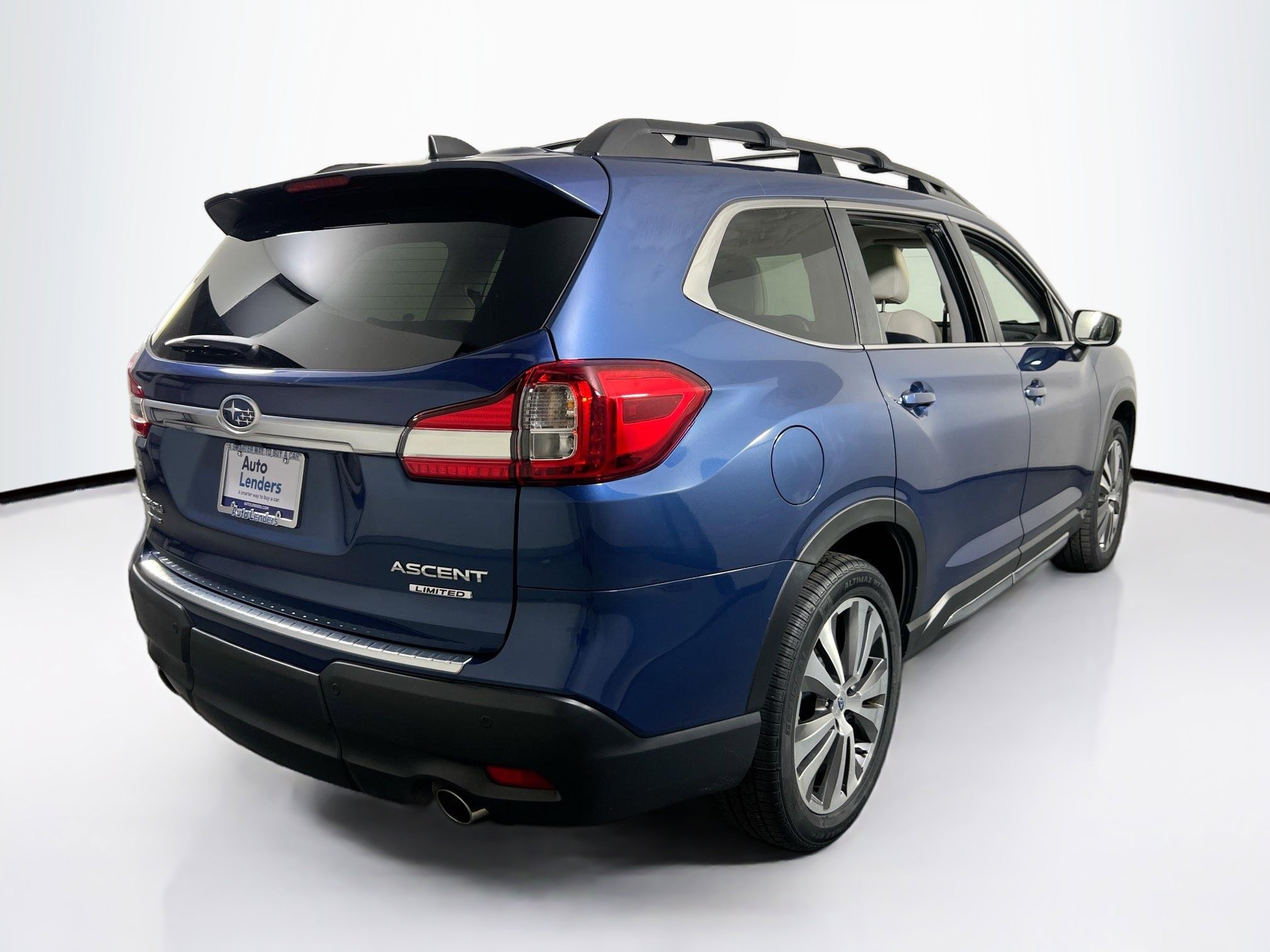 Used 2022 Subaru Ascent Limited w/ Technology Package image 5