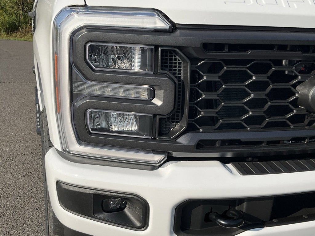 New 2026 Ford F350 XL image 2