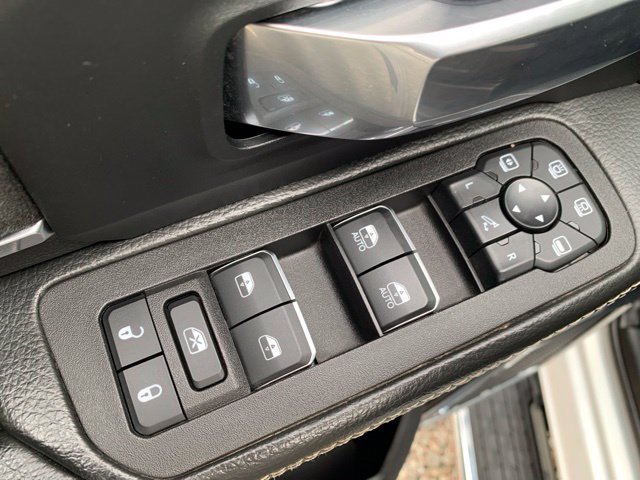Used 2025 RAM 2500 Laramie AWD/4WD image 26
