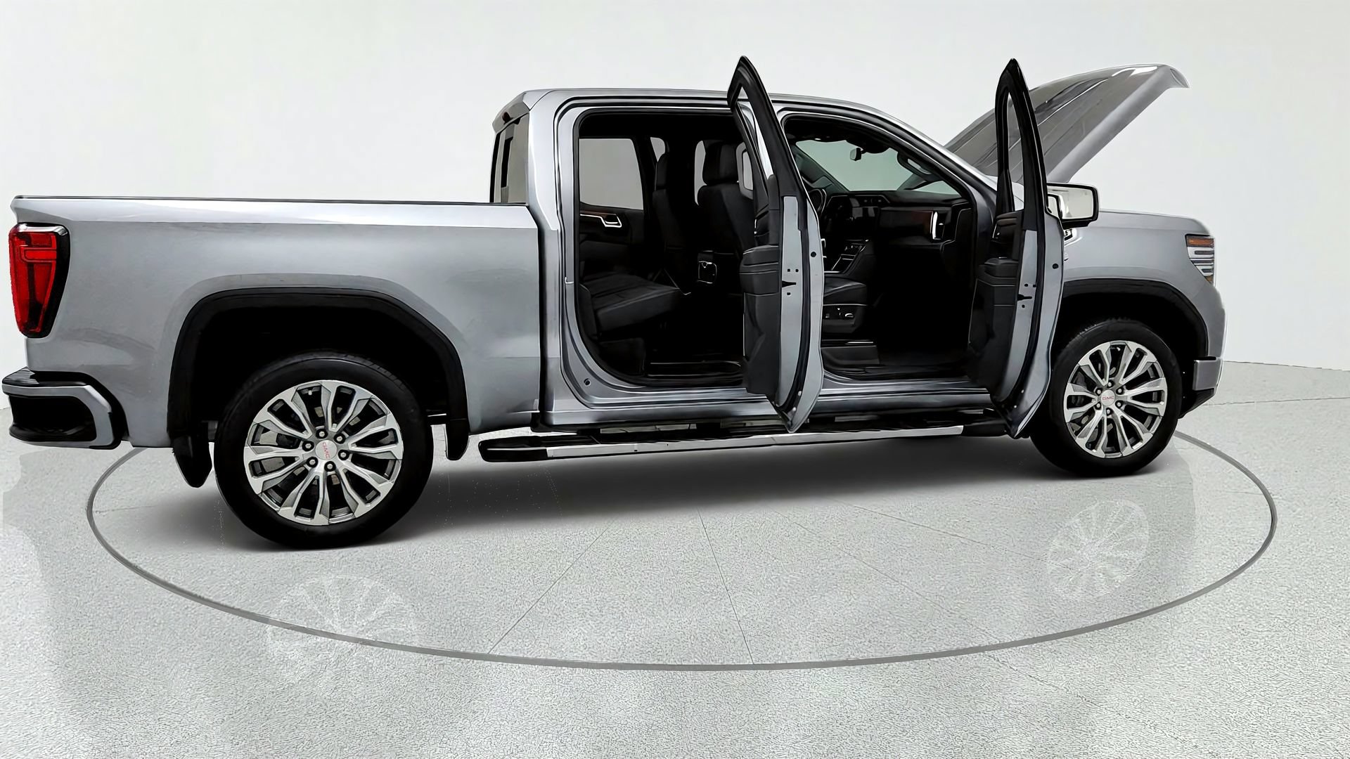 Used 2023 GMC Sierra 1500 Denali w/ Technology Package AWD/4WD image 13