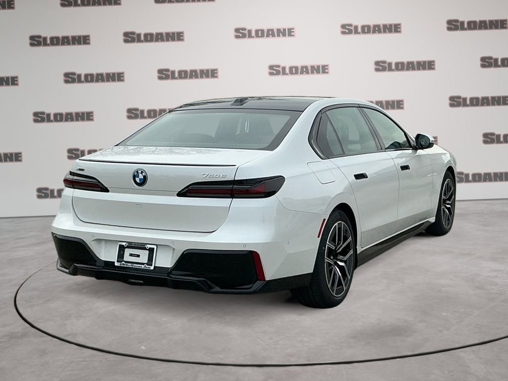 New 2026 BMW 750e xDrive image 5