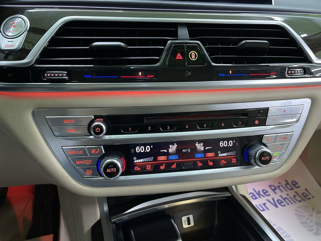 Used 2016 BMW 750i xDrive image 24