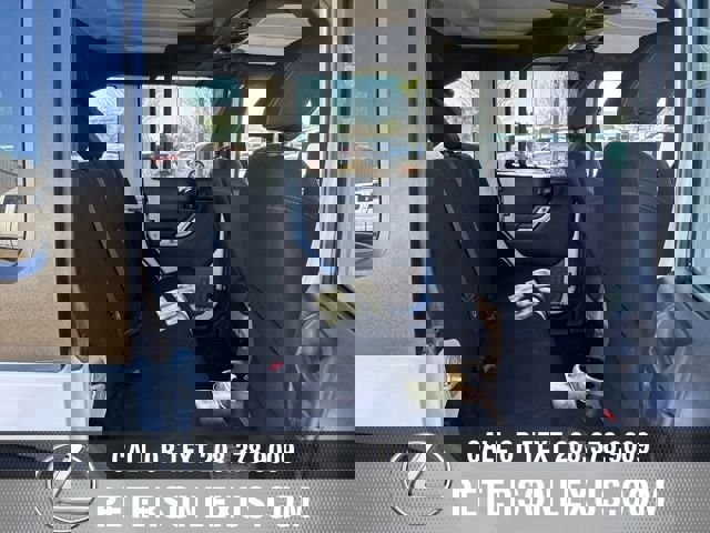 Used 2015 Jeep Wrangler Unlimited Rubicon image 18