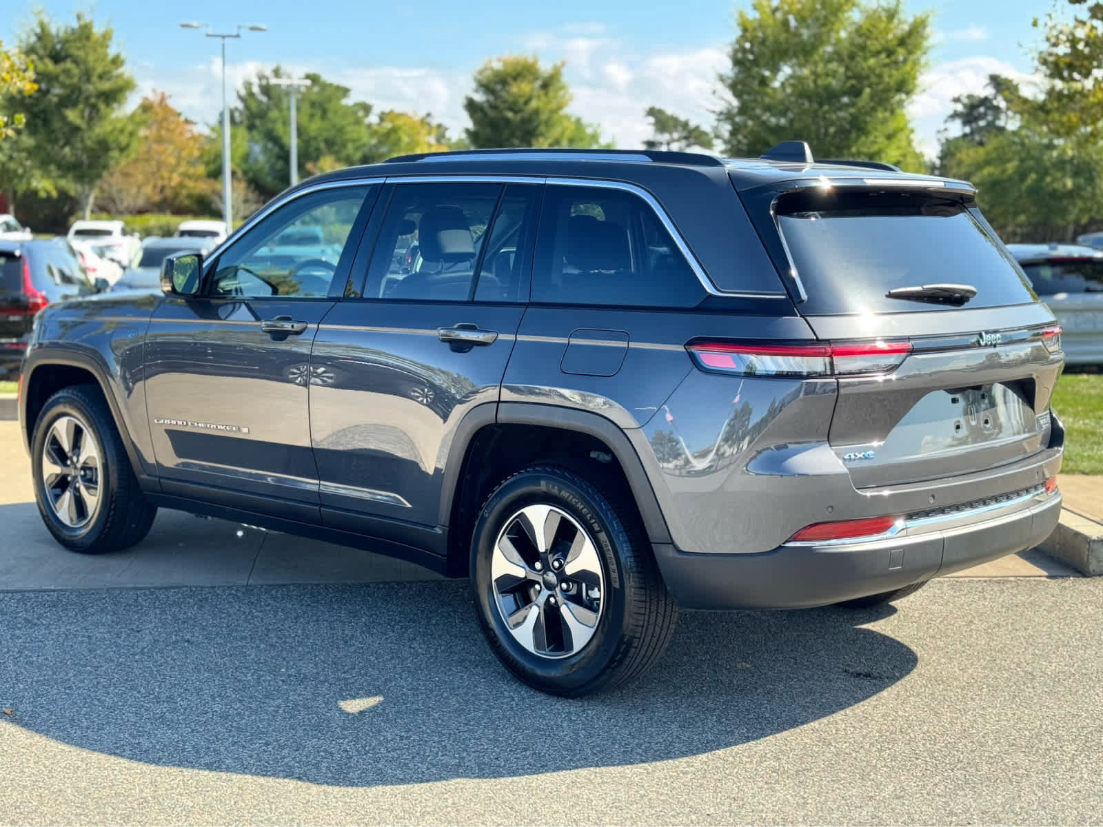 Used 2024 Jeep Grand Cherokee Limited 4xe image 14