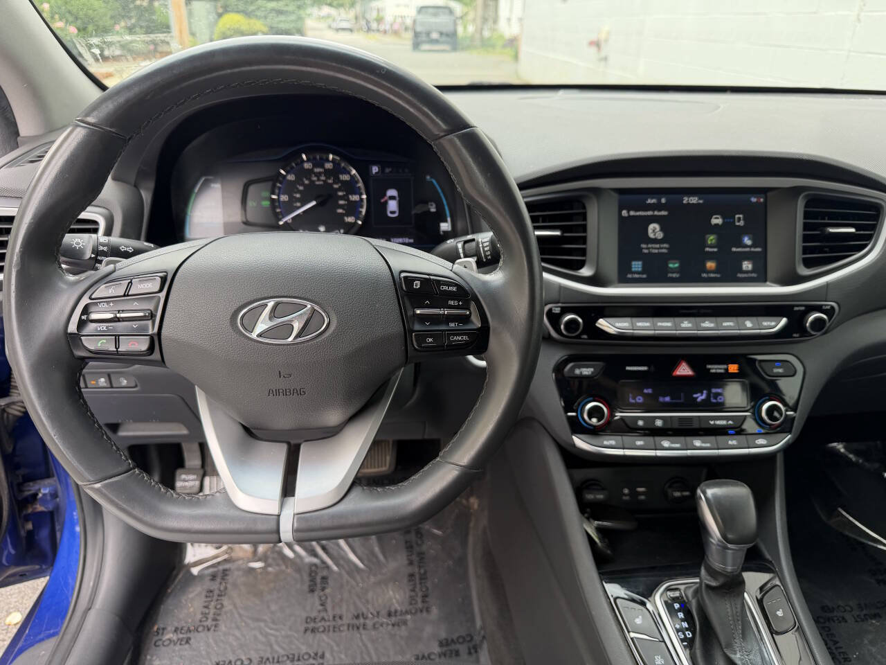 Used 2019 Hyundai Ioniq Plug-In Hybrid FWD image 11