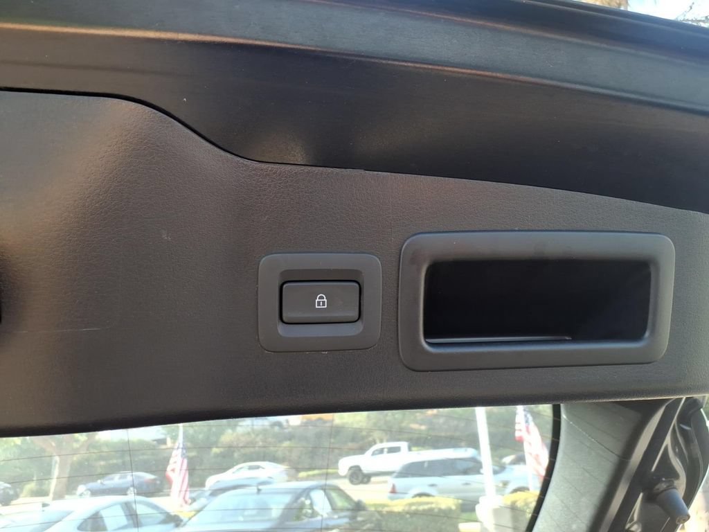 Used 2025 MAZDA MAZDA3 s Sport FWD image 6