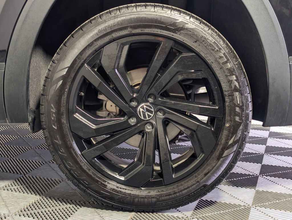 Used 2022 Volkswagen Atlas SE image 25