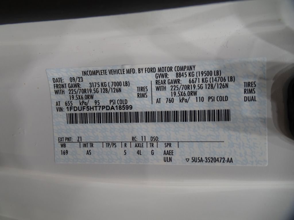 Used 2023 Ford F550 4x4 Regular Cab Super Duty image 12