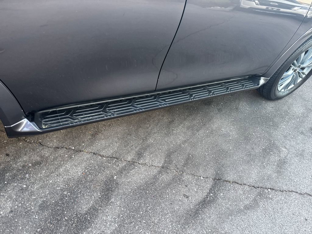 Used 2024 INFINITI QX80 Luxe image 38