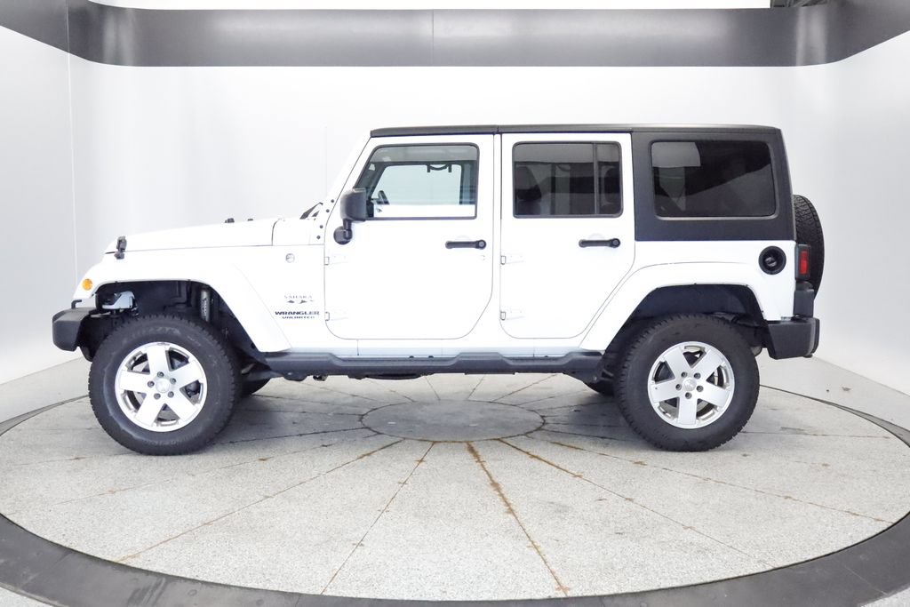 Certified 2017 Jeep Wrangler Unlimited Sahara w/ Connectivity Group AWD/4WD image 2