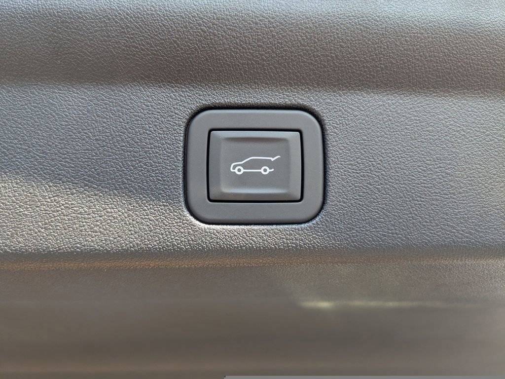 New 2025 Cadillac Escalade IQ Luxury 1 w/ Smart Trailering package image 13