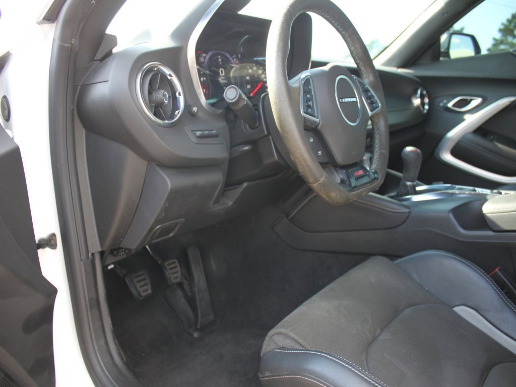 Used 2021 Chevrolet Camaro SS image 13