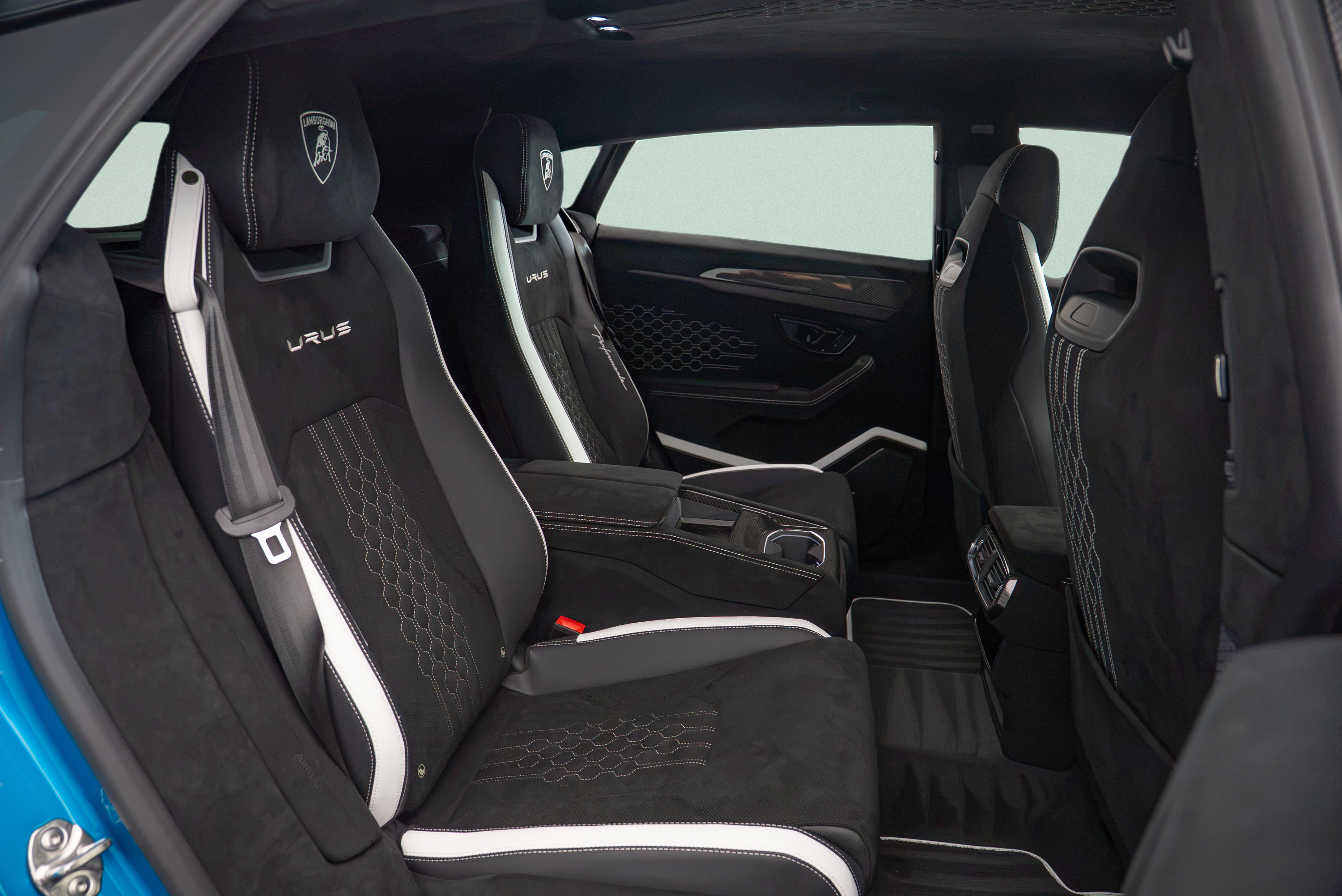 Used 2024 Lamborghini Urus Performante AWD/4WD image 12