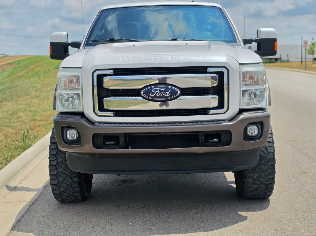Used 2016 Ford F250 King Ranch w/ FX4 Off-Road Package AWD/4WD image 2