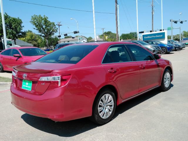 Used 2012 Toyota Camry LE FWD image 6
