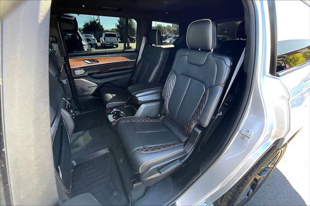Used 2024 Jeep Grand Cherokee L Summit image 19