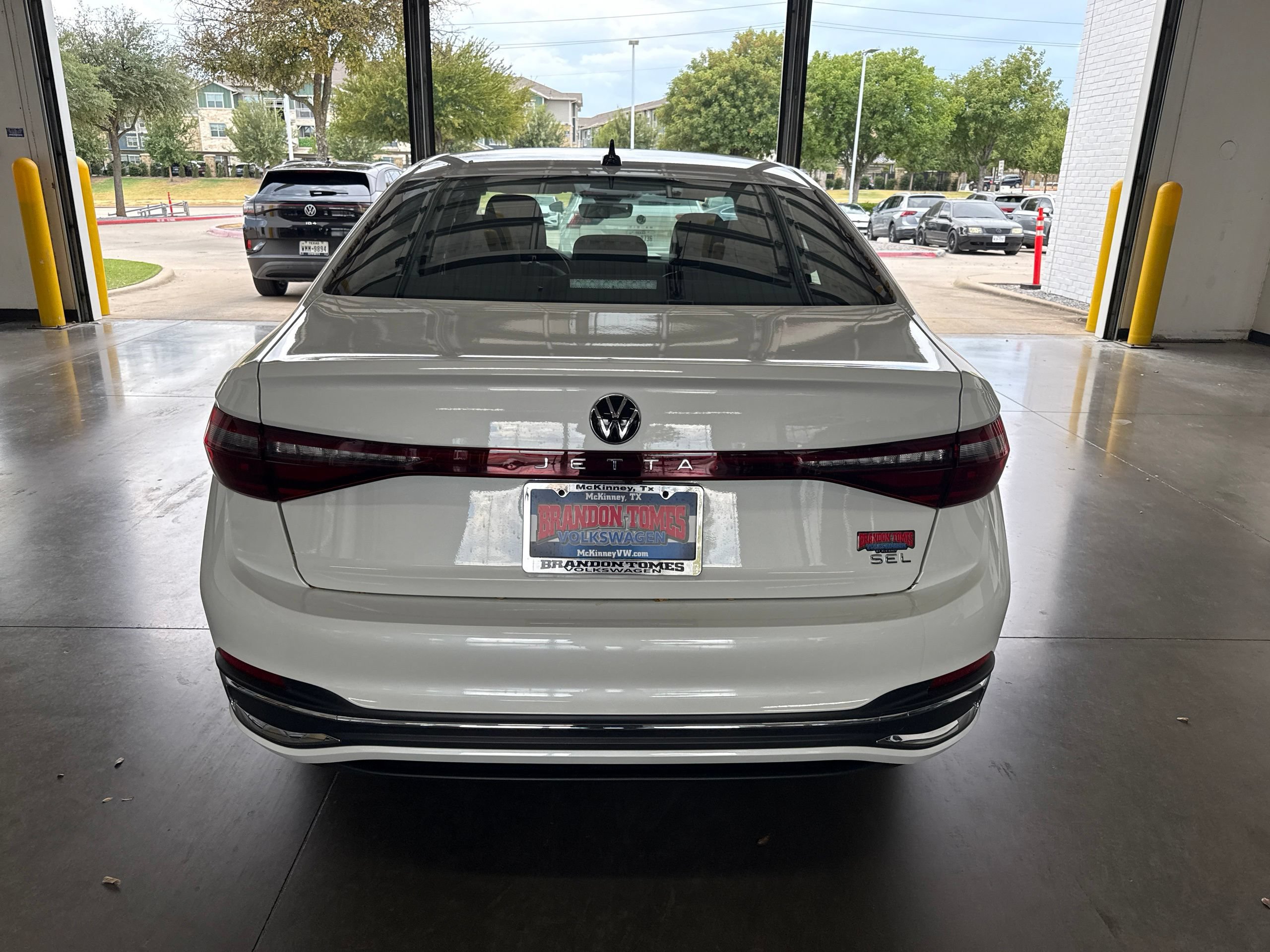 New 2027 Volkswagen Jetta SEL FWD image 4
