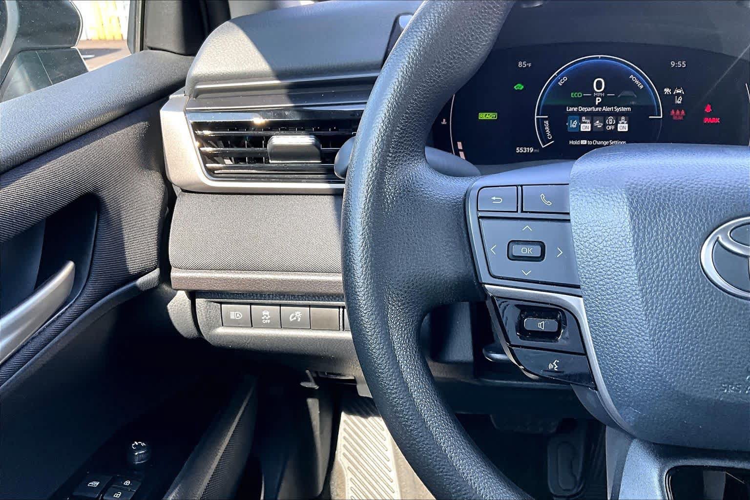 Certified 2025 Toyota Camry LE FWD image 24