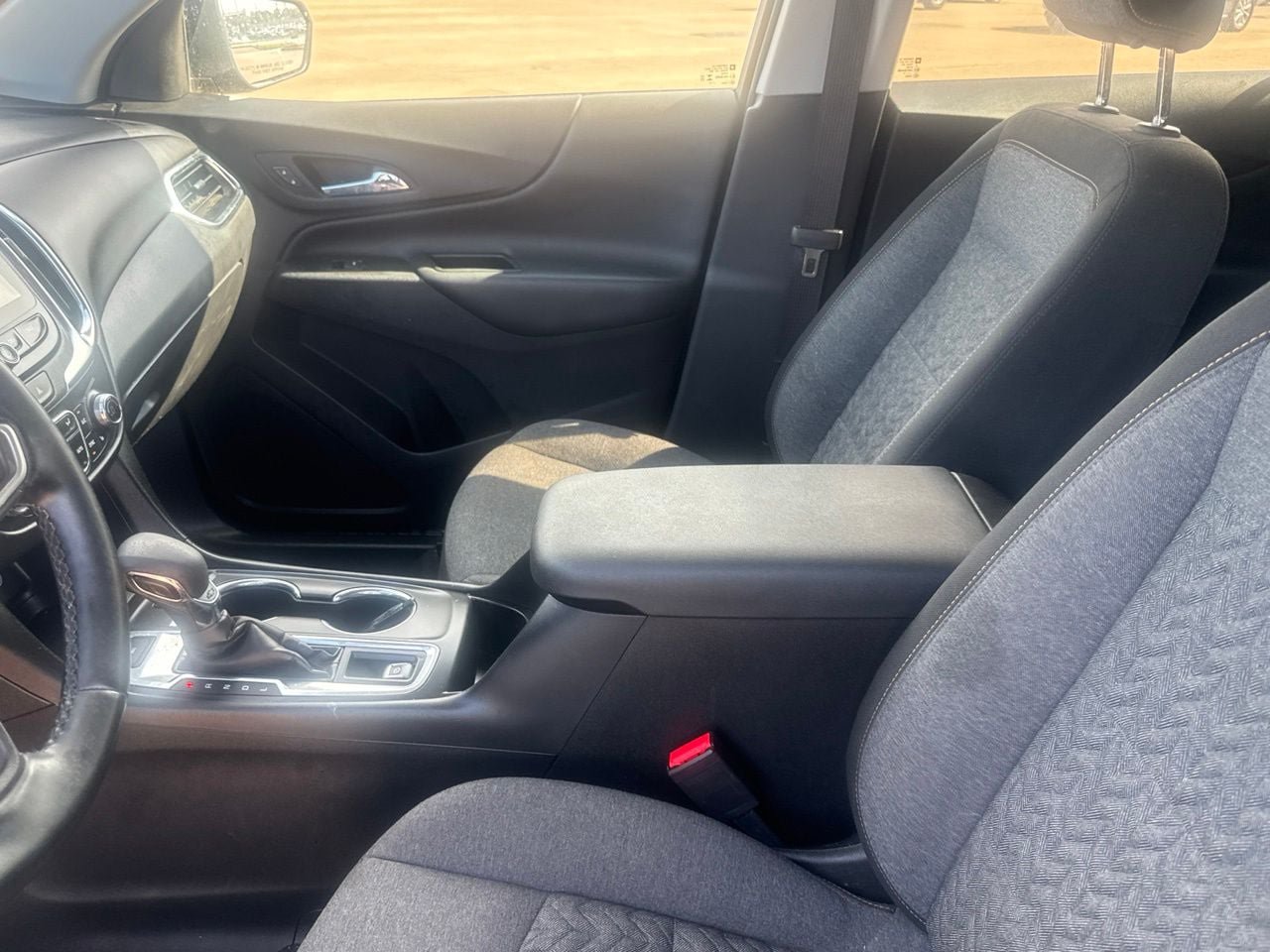 Used 2023 Chevrolet Equinox LT AWD/4WD image 43