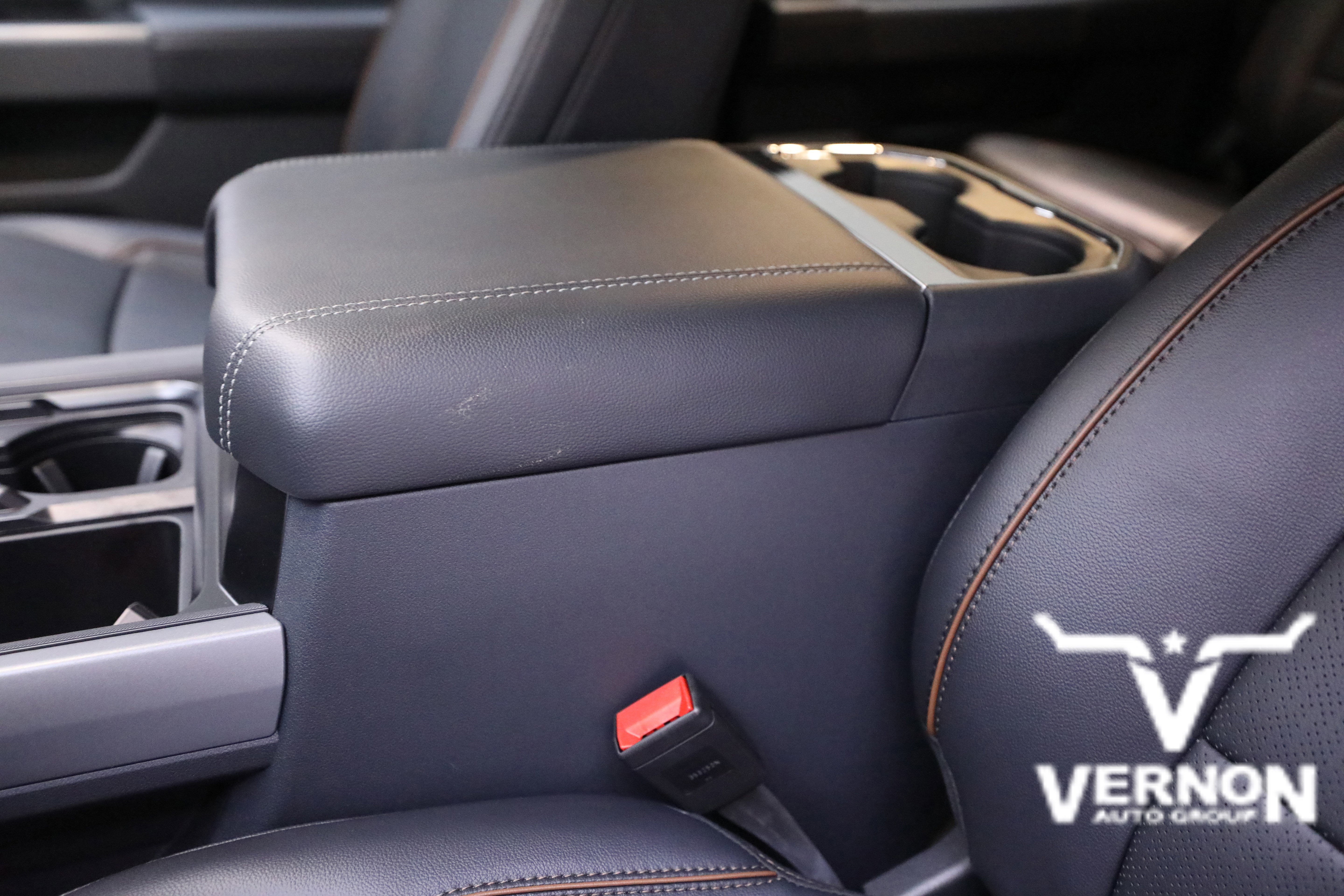 New 2026 Ford F250 Lariat w/ Lariat Premium Package image 16