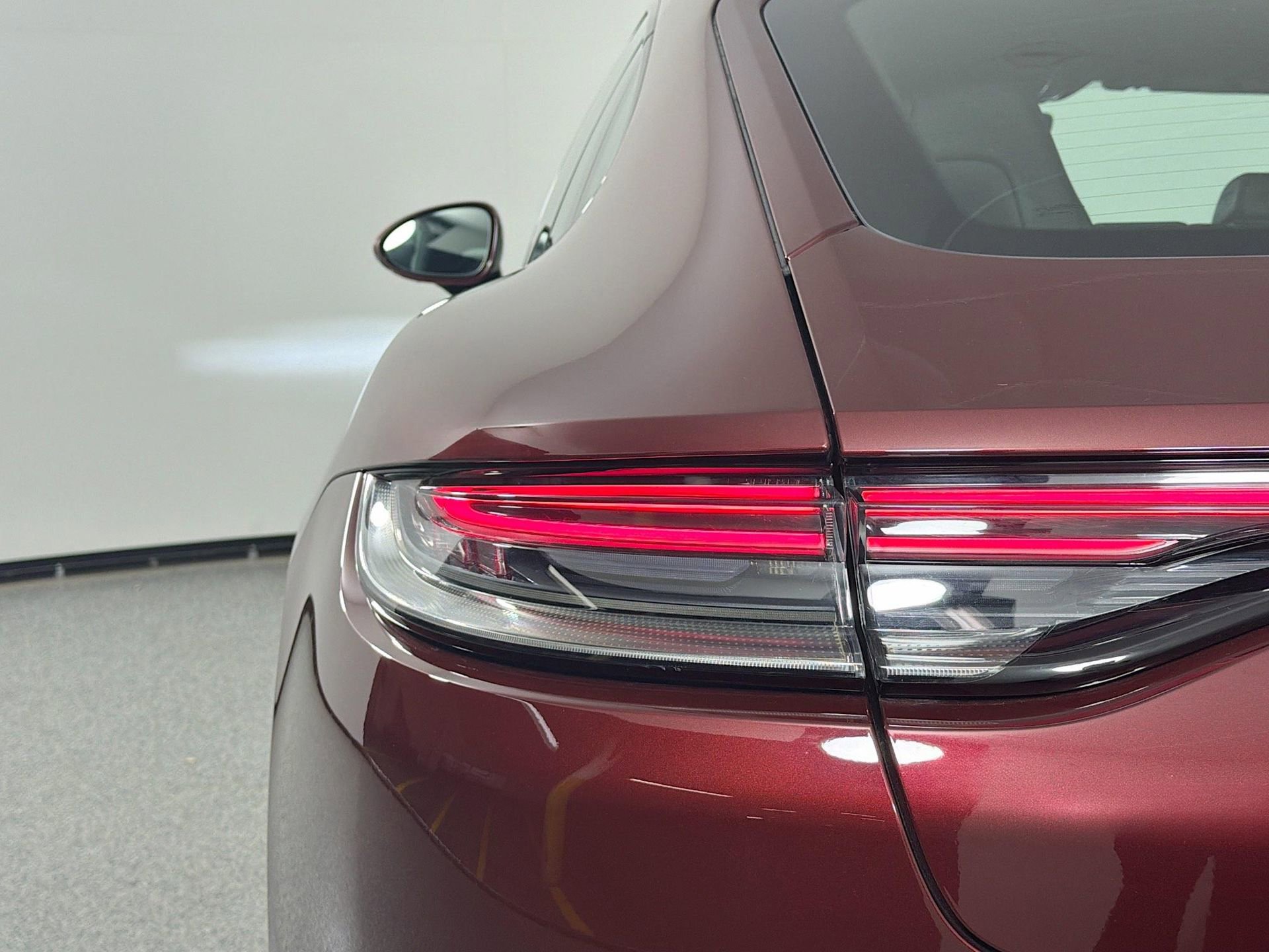 Certified 2023 Porsche Panamera 4 Platinum Edition w/ Assistance Package image 16