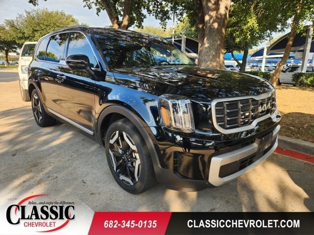 Used 2023 Kia Telluride S w/ S Sunroof Package